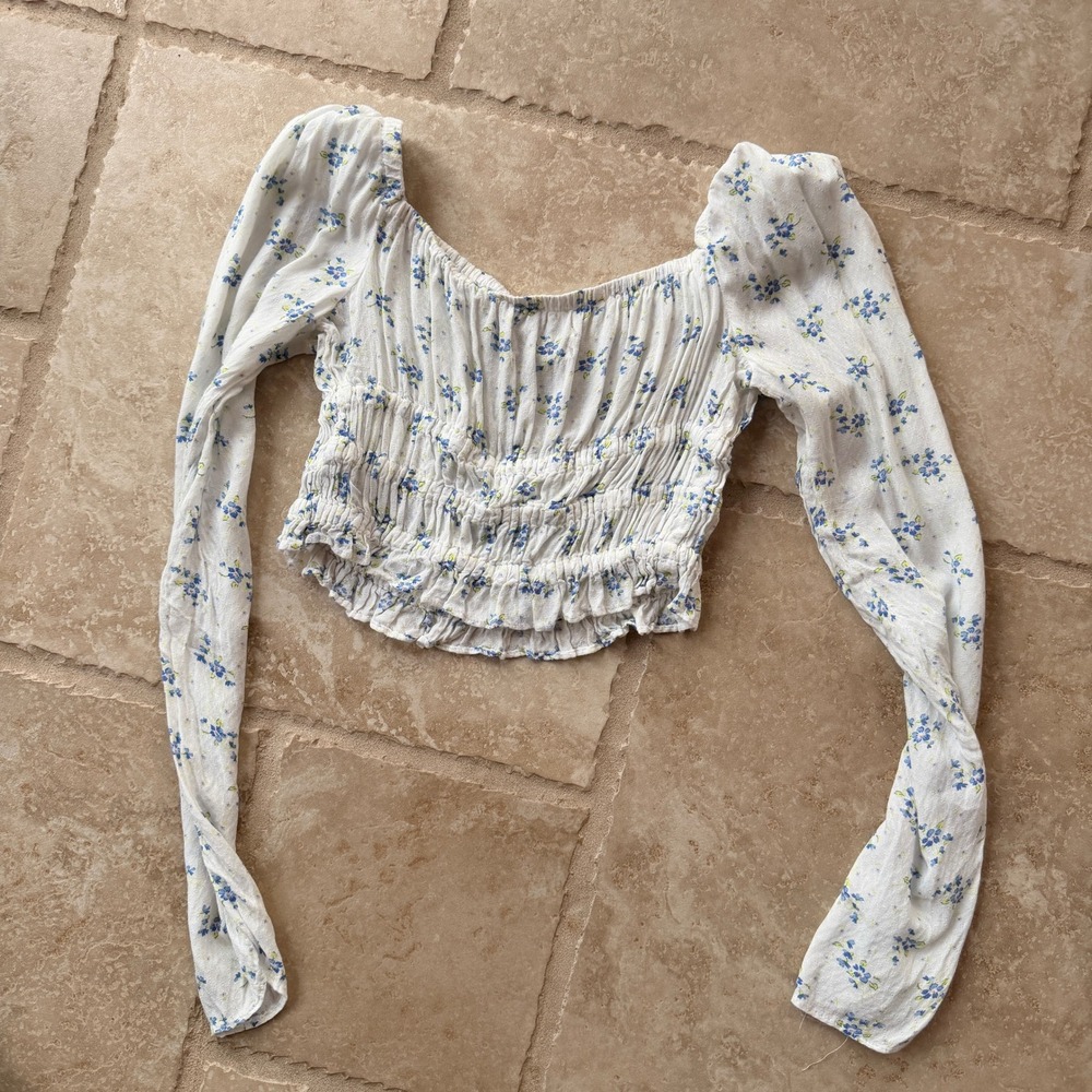 Urban Outfitters White Blue Floral‎ Smocked Square Neck Long Sleeve Crop Top